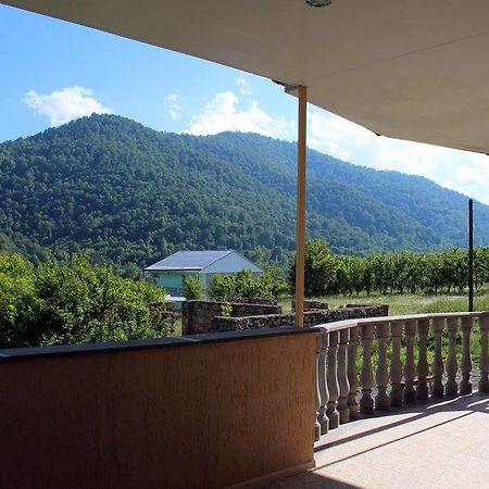 Family&Friends Guest house Dilidschan Exterior foto