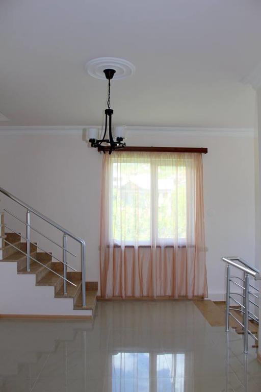 Family&Friends Guest house Dilidschan Exterior foto